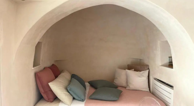 Ostuni Mirror Trullo And Mirror House, Book Villa Sommerhuse i Ostuni, Hytte