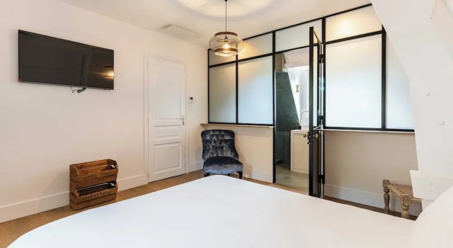 Апартаменты Haven of Peace With Heated Pool and Garden