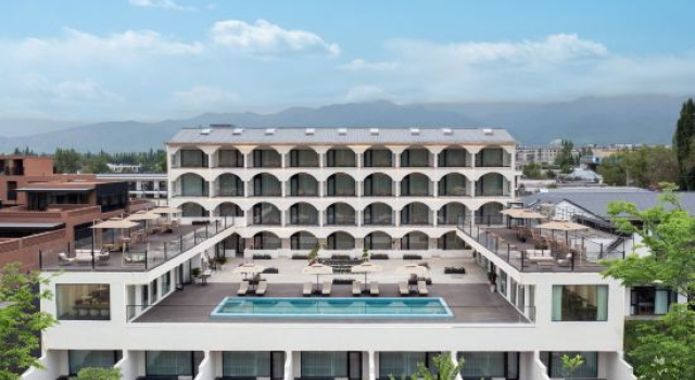 Nayeshanhe Vacation Homestay (Nalati Scenic Area Branch), Prenota Hotel Hotel a Xinyuan con piscina, Piscina