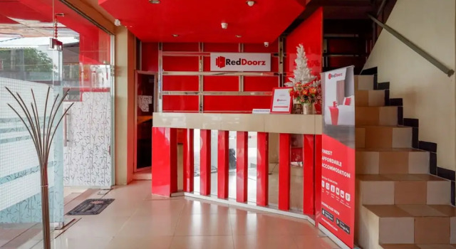 Hotel Kendari by RedDoorz, Prenota Hotel Kendari 