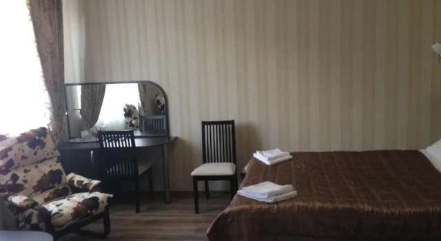 Полулюкс Royal Hotel