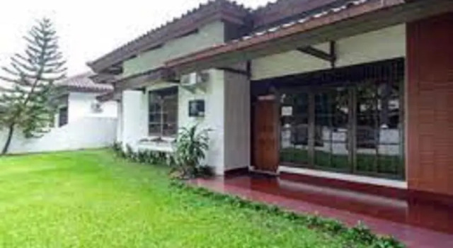 OYO Life 2843 Raz House Syariah, Rezerwuj Hotel Medan Sumatra