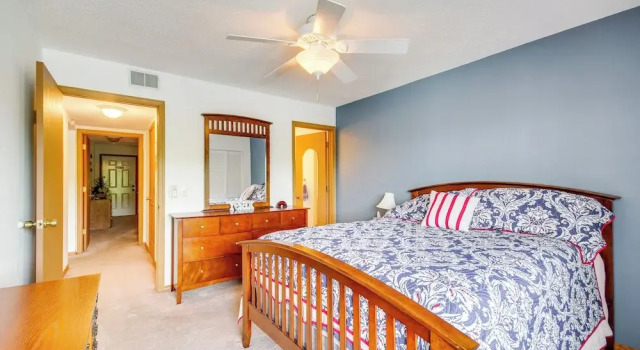 Апартаменты Cozy Lake Ozark Condo Rental w/ Grill, Pool Access