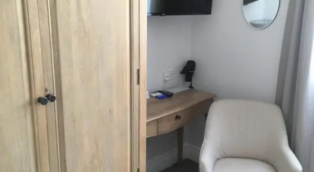 Трёхместный номер Standard Elmdon Lodge
