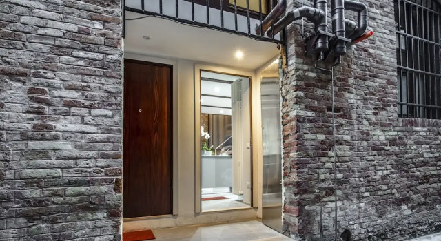 Industrial Loft Venice R&R, Забронировать Отель Кастелло Венеция, рядом с Giardini Biennale Vaporetto Station