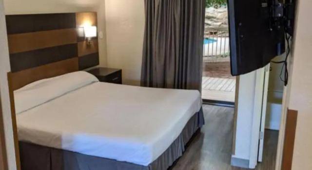 Atrium Inn, Rezerwuj Hotel Hotele w Fort Stockton z parkingiem, Parking