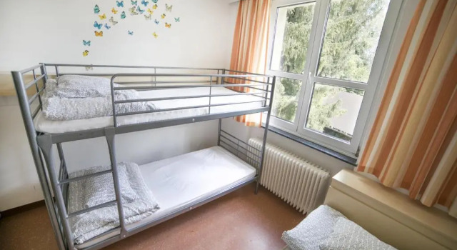 Кровать в общем номере Muffin Hostel