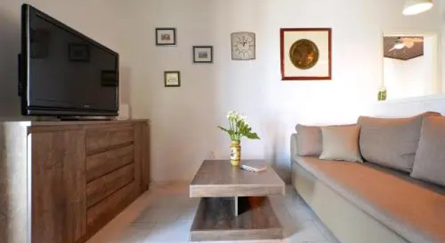Holiday Home Ornig, Rezerwuj Apartament Hotele w Split-Dalmatia County z parkingiem, Parking