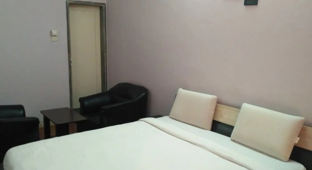 Happy Stay Service Apartment, Забронировать Апартаменты/квартира Недорогие отели штата Махараштры, недорого