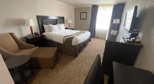 Люкс Quality Inn Fort Worth - Downtown East