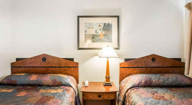 Standard Vierer Zimmer Rodeway Inn Greeley
