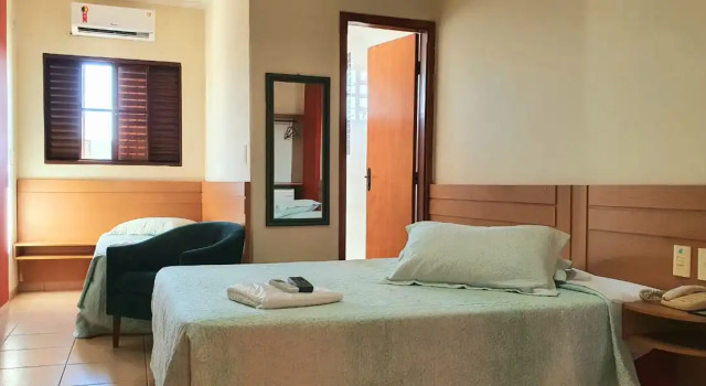 Colorado Plaza Hotel, Забронировать Отель Риу-Верди Гояс