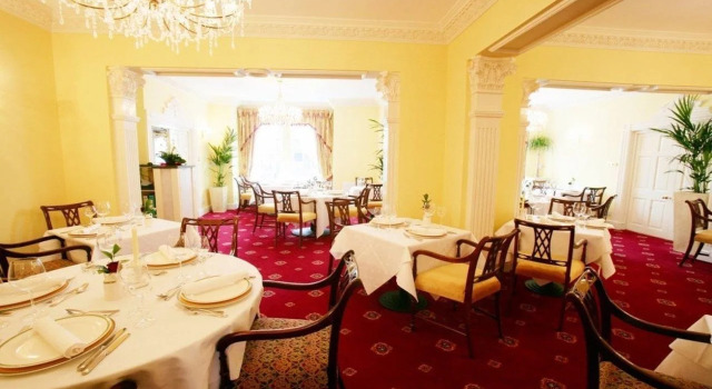 Grand Hotel, Rezervovat Hotel Kenilworth Warwickshire