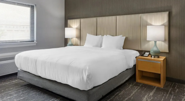 Четырёхместный номер Comfort Amwell Suites Somerset Bridgewater