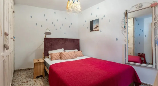 Faro's Casa Evita - Estepona Old Town, Забронировать Отель Эстепона Коста-дель-Соль, рядом с Пляж Рада