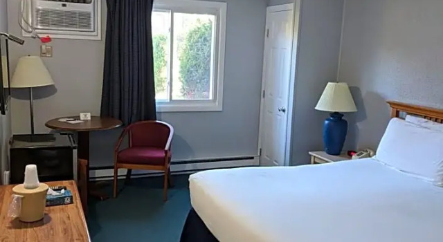 Номер Standard Eastern Inn & Suites