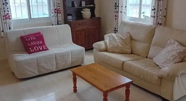 Sunny Villa Retreat in Murcia, Забронировать Вилла Коттеджи Мадрида, Коттедж
