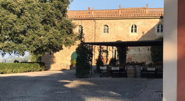 Borgo Colleoli Resort, Varaa Hotelli Palaia Toscana