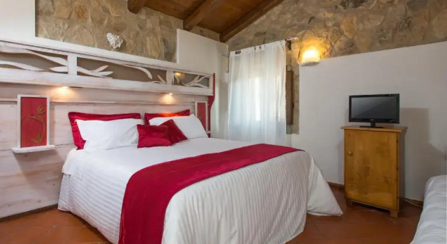 Трёхместный номер Standard Relais Valle DellAquila