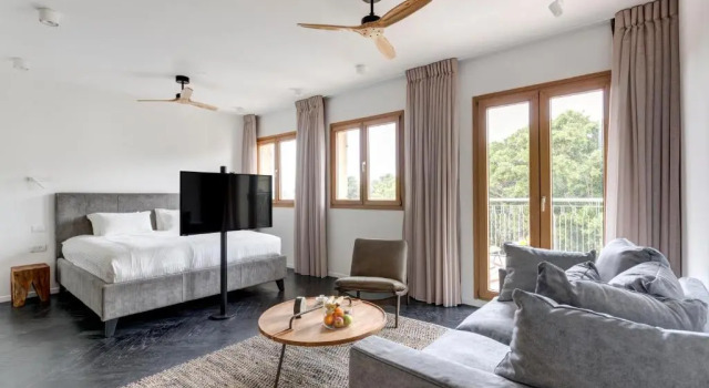 Andromeda Hill Amazing Suite, Забронировать Отель Тель-Авив Тель-Авивский округ, рядом с Пляж Альма