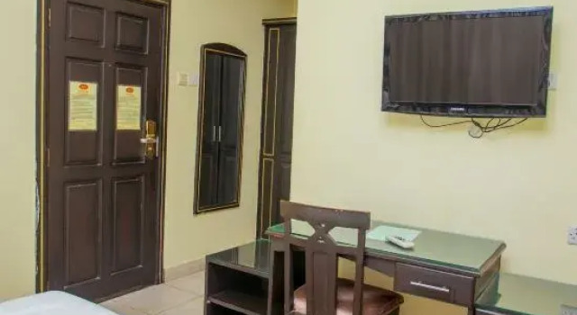Номер Standard Sleep Inn Hotel - Kariakoo
