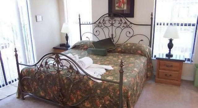 Семейный коттедж с 4 комнатами 247 High Grove House 4 Bedroom by Florida Star