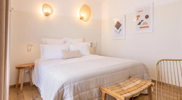 Номер Comfort Hôtel Flor