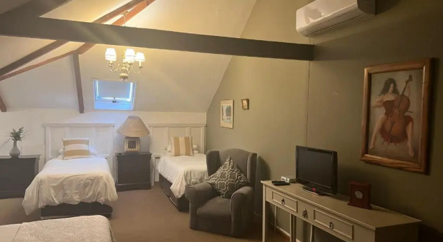 Rendezvous Guesthouse, Забронировать Отель Портервилл Swartland, рядом с Porterville golf course