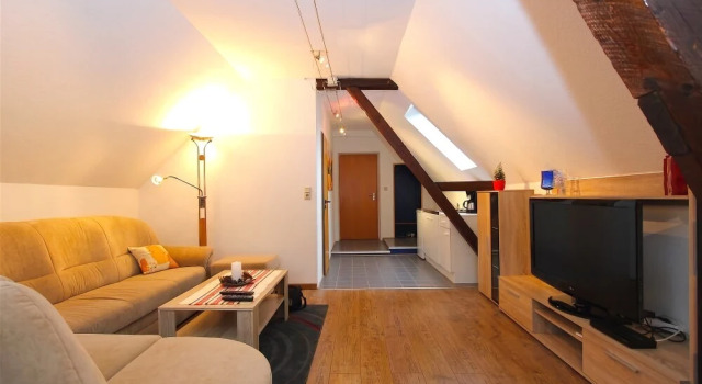Private Apartment Am Kanal, Book Apartment Garbsen 