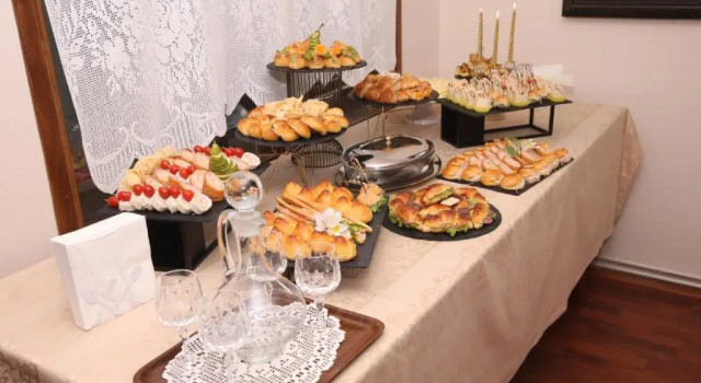 International Inn, Buchen Sie Hotel Paraćin Zentralserbien