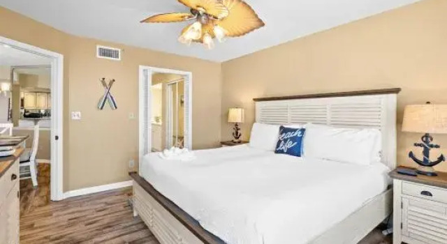 Summerhouse 212C, Book Hotel Lower Grand Lagoon USA