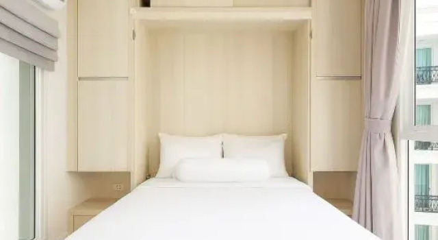 Люкс Deluxe Olympia apartment in downtown Pattaya, ring community swimming pool