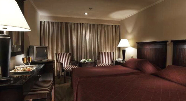 Jaz Cruise Luxor, Rezervovat Hotel Hotely v Luxor se snídaní, Snídaně