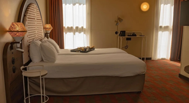 Трёхместный номер Classic Mercure Arles Centre Arenes