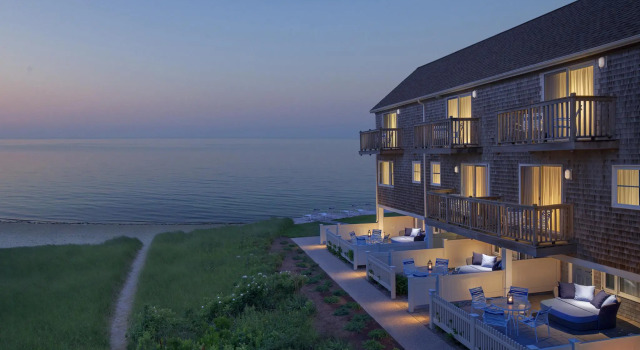 Четырёхместный номер Standard Ocean Mist Beach Hotel & Suites