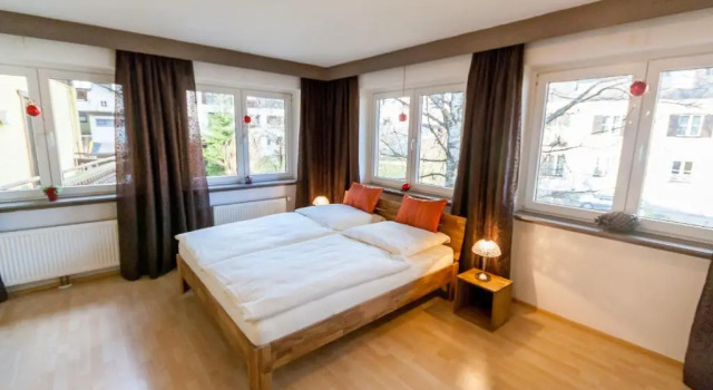 Апартаменты Ski-n-Lake City Apartments