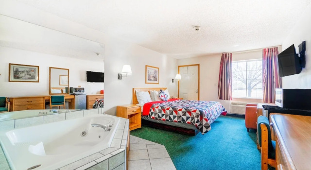 Люкс HomeTown Inn By OYO Texhoma, OK