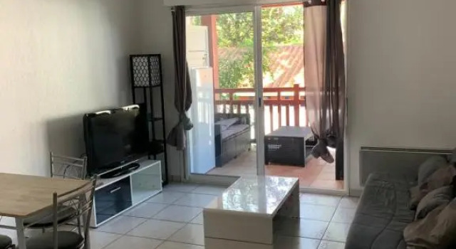 appartement équipé tout confort, Prenota Appartamento Hotel a Aquitania con parcheggio, Parcheggio