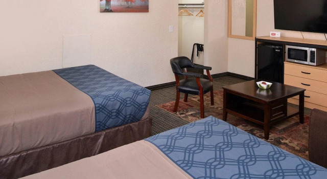 Люкс Econo Lodge Rochester I-90 & I-390