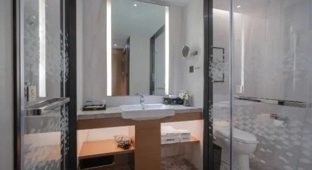Люкс Business с панорамным видом Hampton by Hilton Mengzi Nanhu