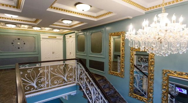 Elite Palace, Забронировать Отель Отели области Тираны с парковкой, Парковка