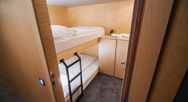 Семейная капсула Dragons Dream Hostel