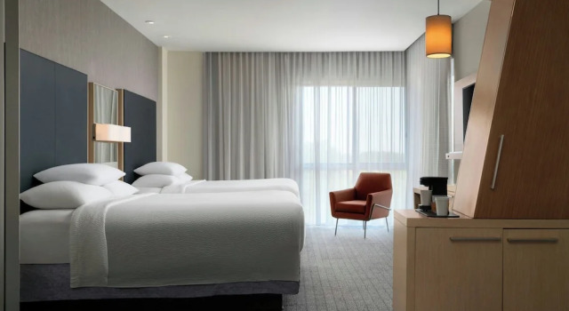 Двухместный люкс c 1 комнатой Courtyard By Marriott Fayetteville Fort Bragg Spring Lake