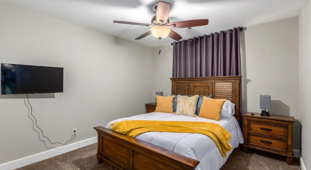 Tiki Time Perfect Pool Home in Chandler! Sleeps 8! by RedAwning, Забронировать Отель Чандлер 