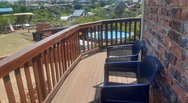 Номер Standard с балконом и с видом на сад Dolphin View Guesthouse