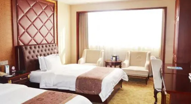 Suite Dingli International Hotel