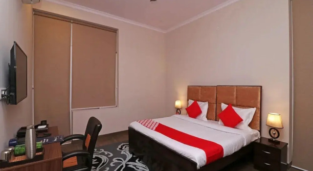 Arkaya by OYO Rooms, Забронировать Отель Гургаон Gurgaon Region, рядом с Ansal University