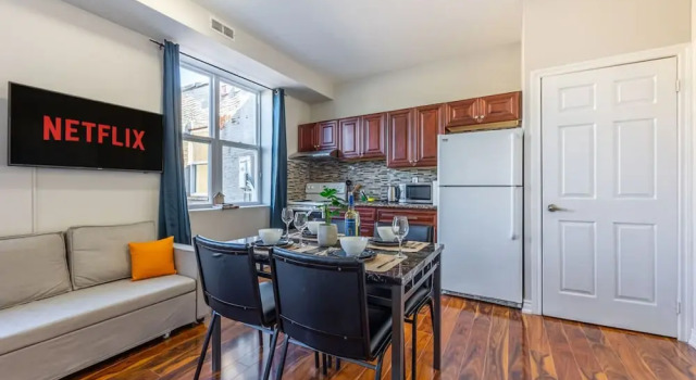 Апартаменты Modern 1BR Getaway Walk to Niagara Falls