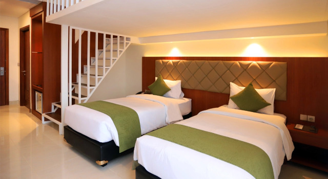 Полулюкс Luxury Inn Arion Hotel