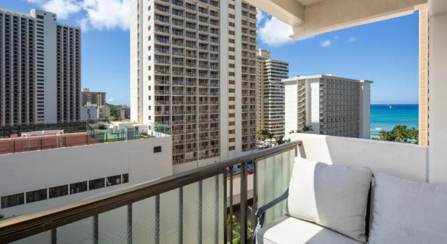 Апартаменты Ocean View from Lanais-2 Blocks to Waikiki Beach - Free Parking